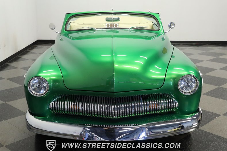 Mercury-Convertible-1949-Sour-Apple-Green-Almond-23
