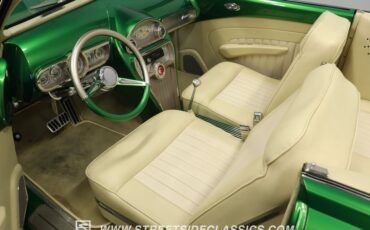 Mercury-Convertible-1949-Sour-Apple-Green-Almond-3