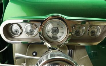 Mercury-Convertible-1949-Sour-Apple-Green-Almond-39