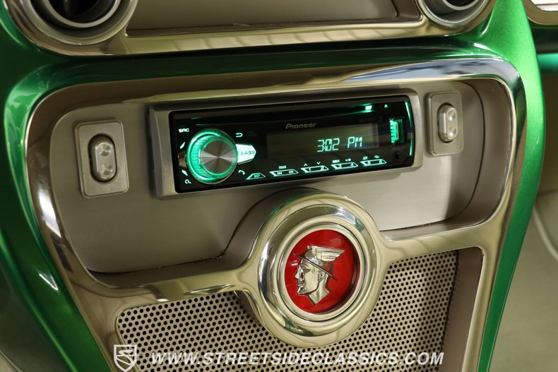 Mercury-Convertible-1949-Sour-Apple-Green-Almond-41