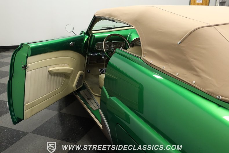 Mercury-Convertible-1949-Sour-Apple-Green-Almond-49