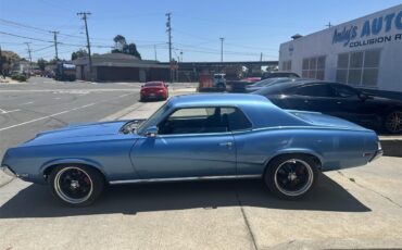 Mercury-Cougar-1969-Light-Blue-Black-and-Blue-14