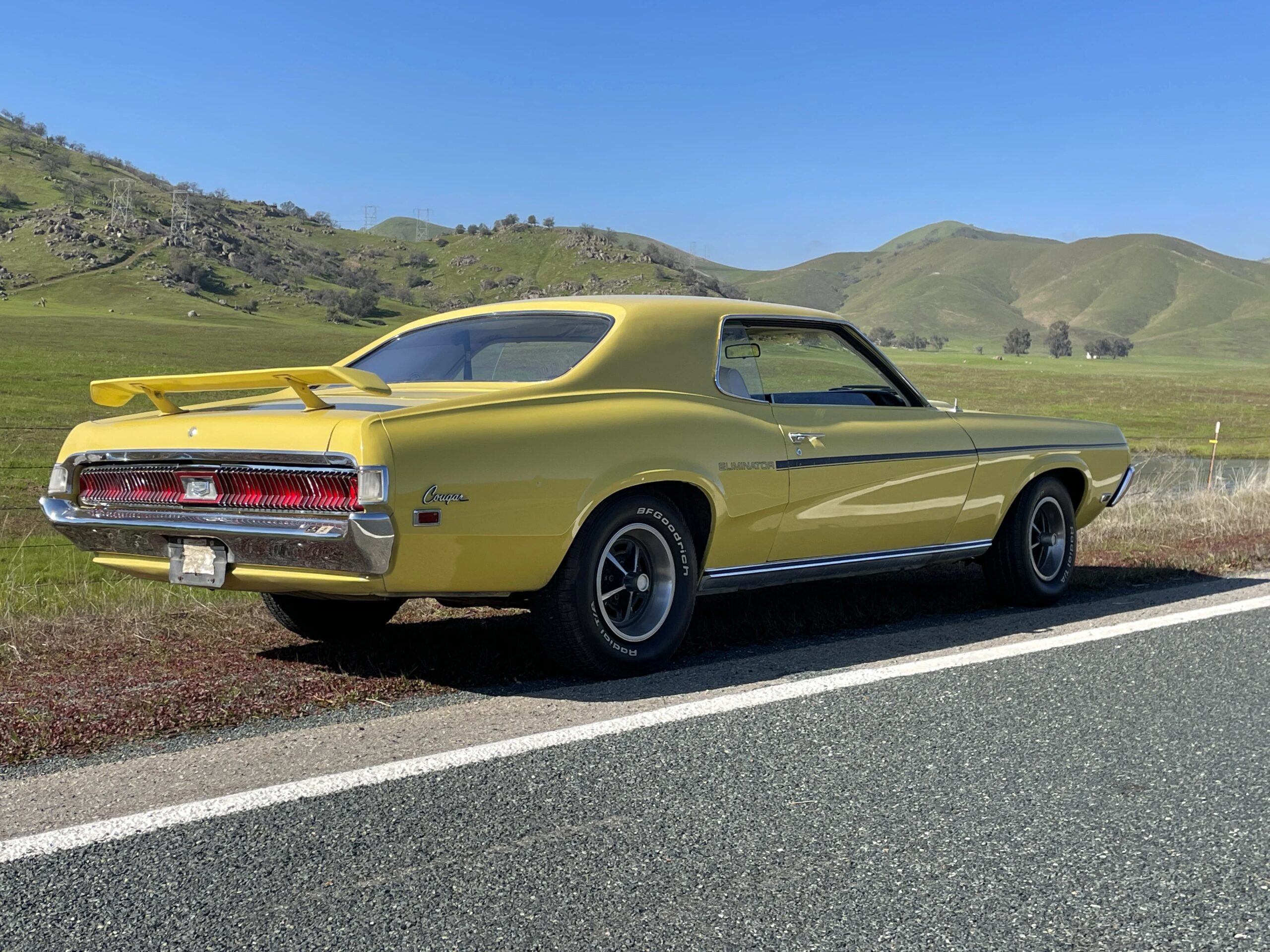 Mercury-Cougar-1969-Yellow-White-1