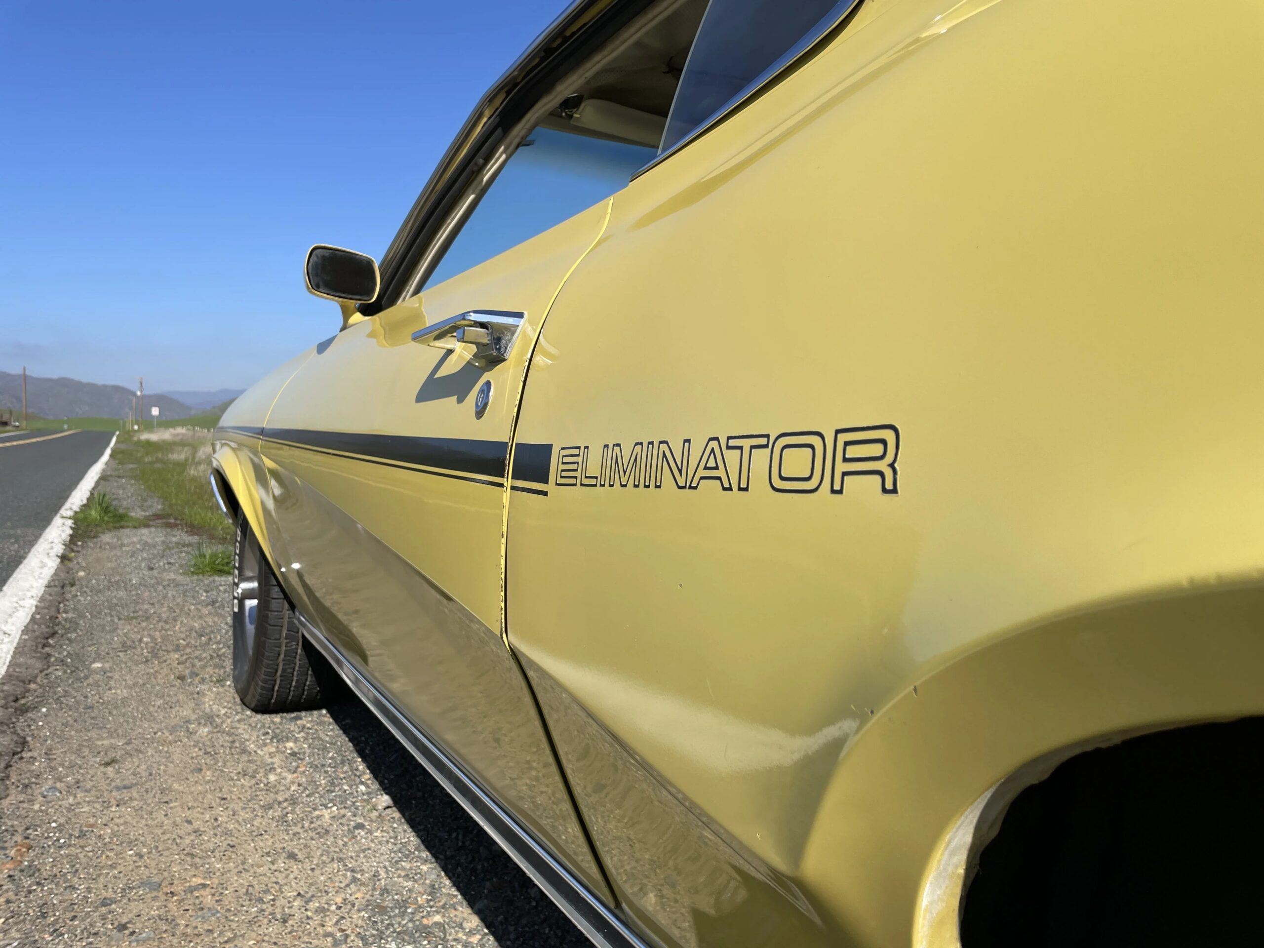 Mercury-Cougar-1969-Yellow-White-11