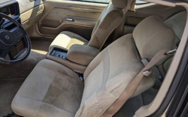 Mercury-Cougar-1988-Sedan-2