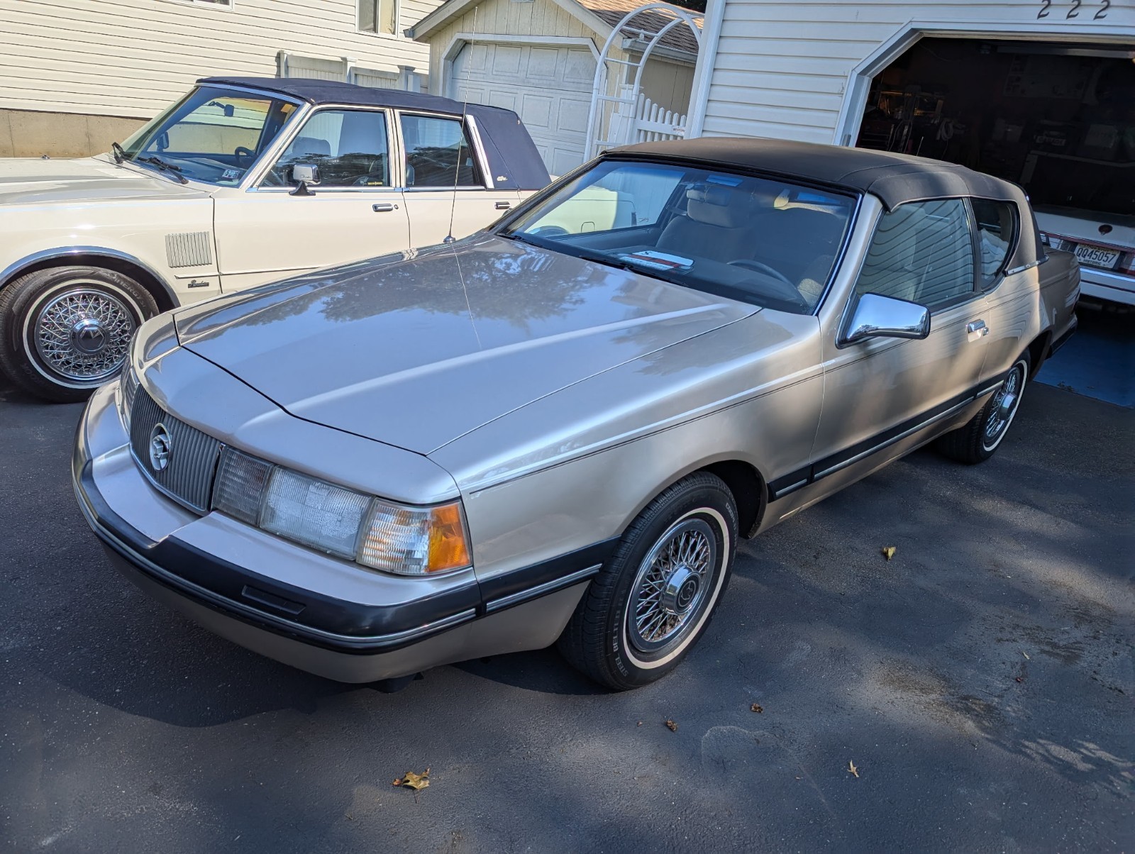 Mercury-Cougar-1988-Sedan-7