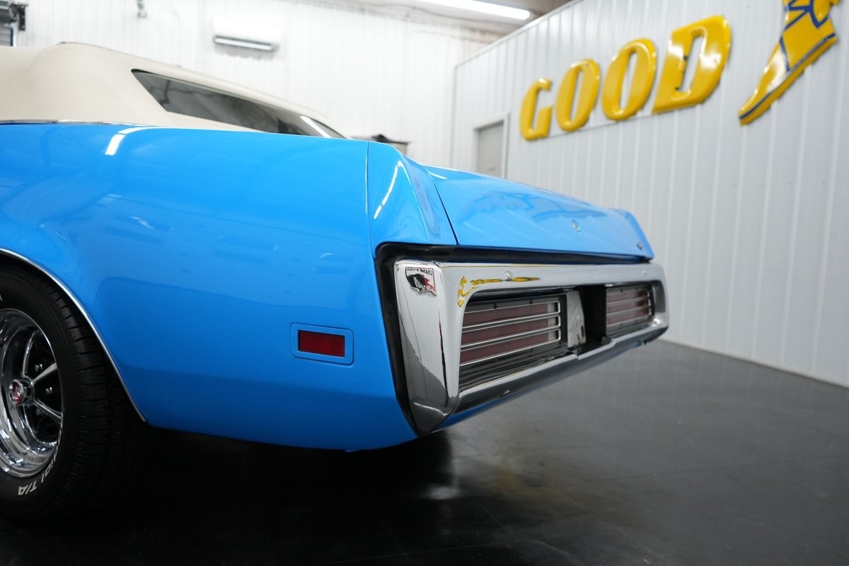 Mercury-Cougar-XR7-Convertible-1972-Convertible-8
