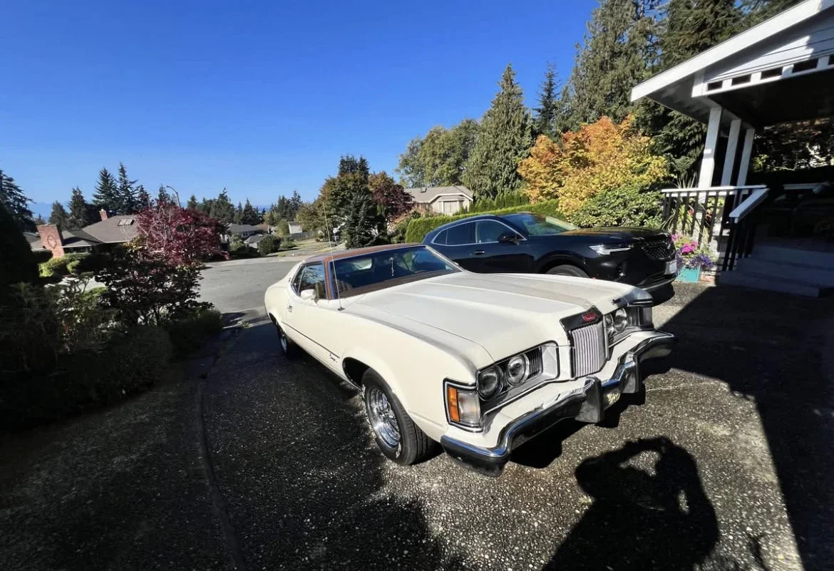 Mercury-Cougar-xr7-coupe-1973-White-Beige-1