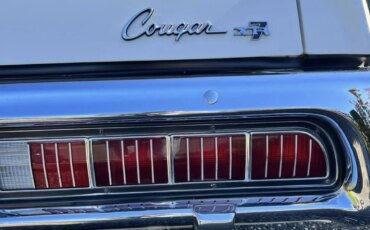 Mercury-Cougar-xr7-coupe-1973-White-Beige-2