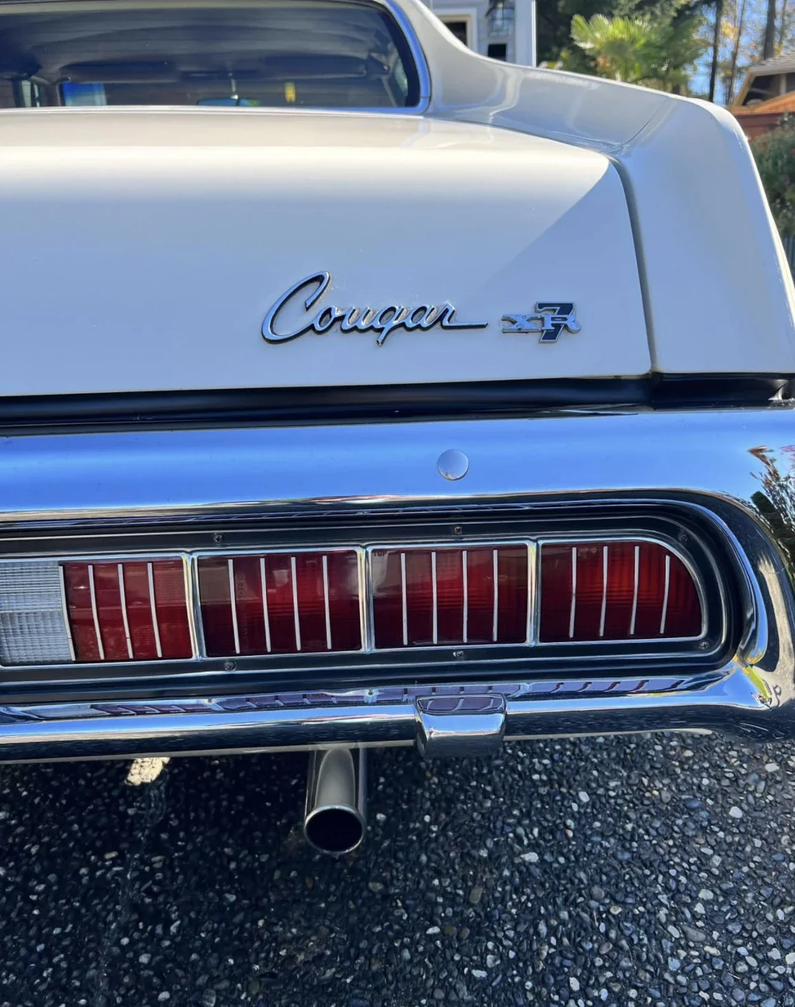 Mercury-Cougar-xr7-coupe-1973-White-Beige-2