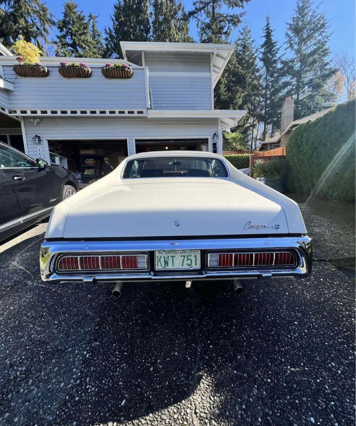 Mercury-Cougar-xr7-coupe-1973-White-Beige-4