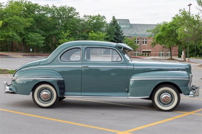 Mercury-Coupe-1946-Green-Gray-3