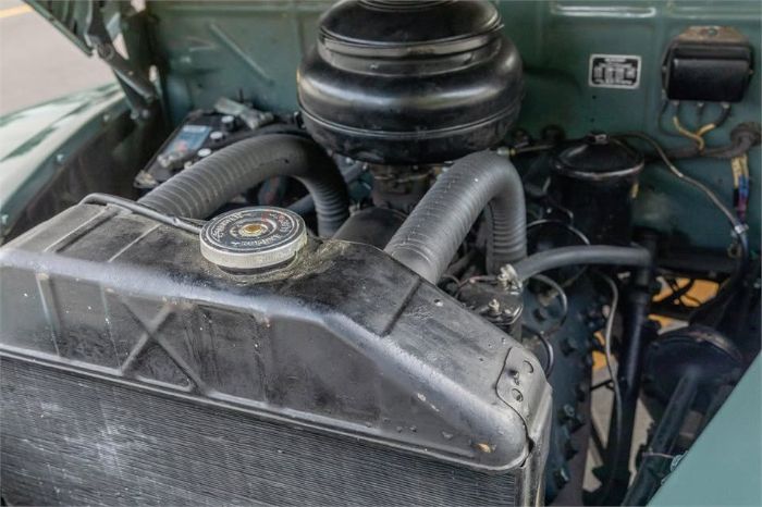 Mercury-Coupe-1946-Green-Gray-4