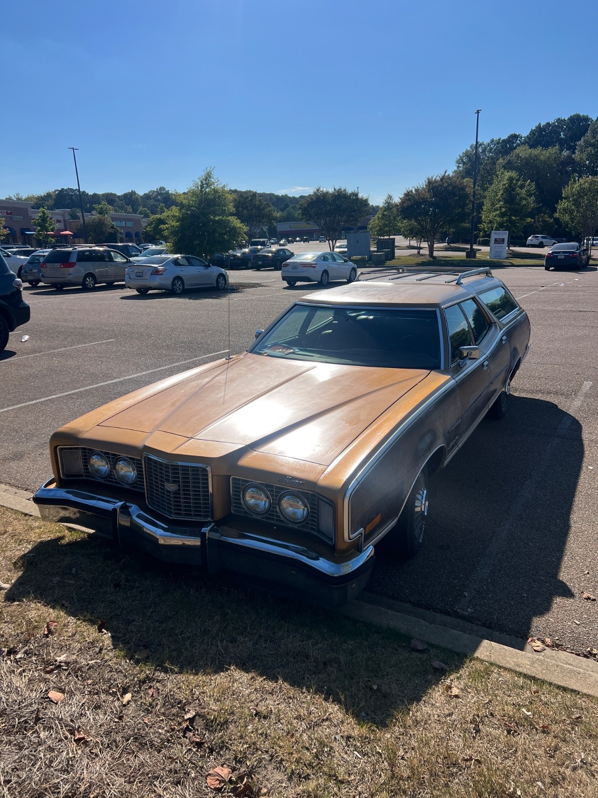 Mercury-Montego-1973-station-wagon-1