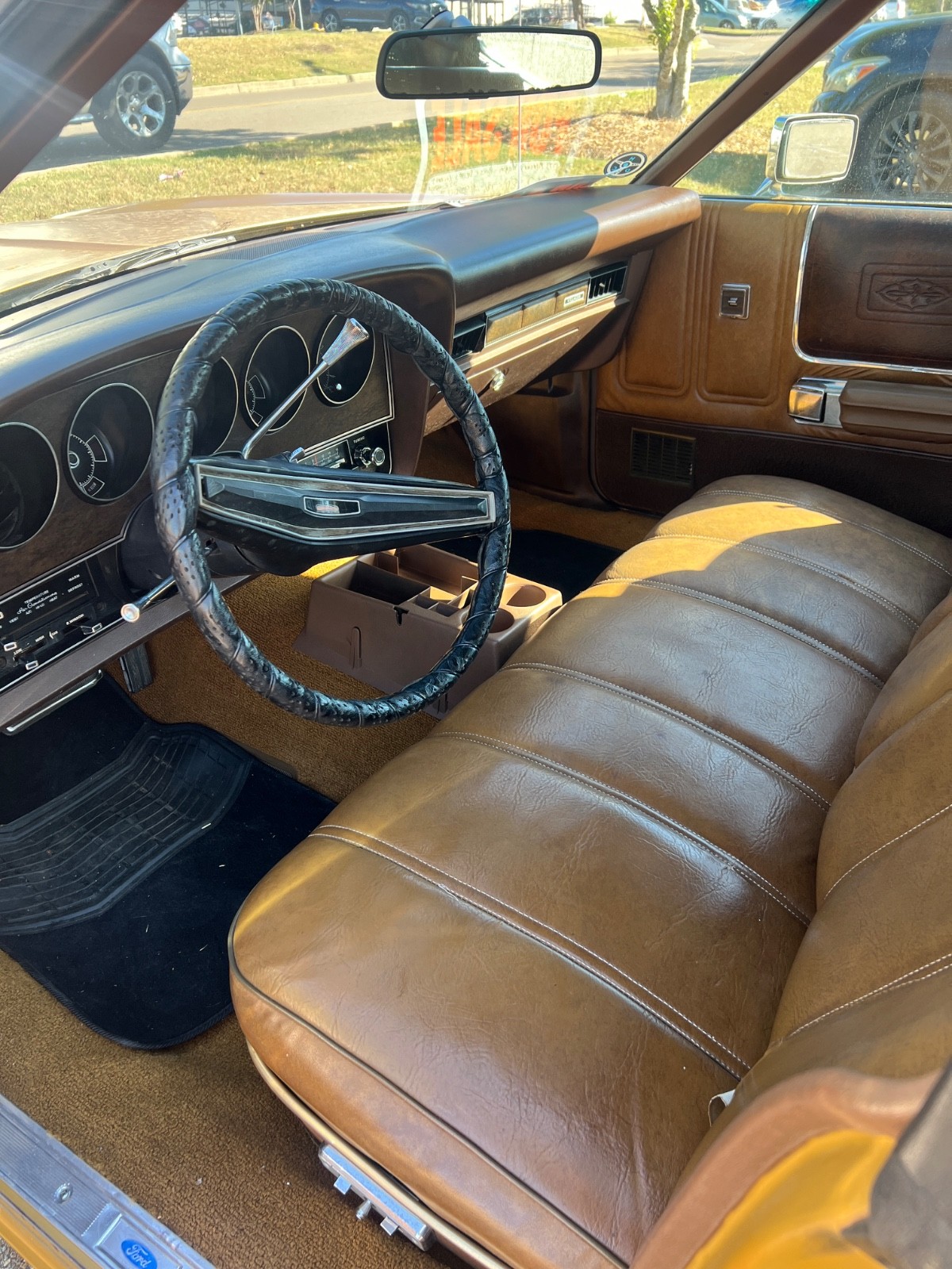 Mercury-Montego-1973-station-wagon-2