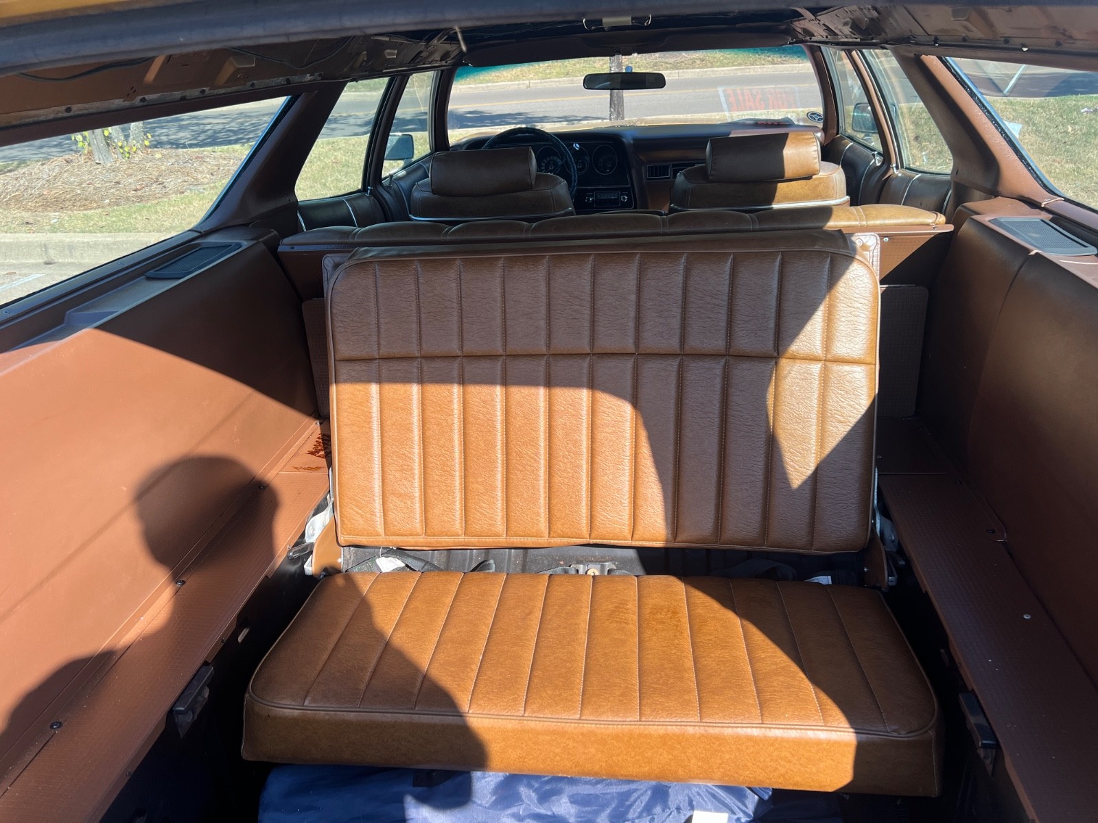 Mercury-Montego-1973-station-wagon-5