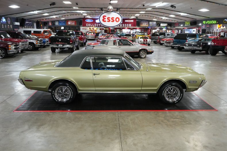 Mercury-Other-1968-Green-Black-17
