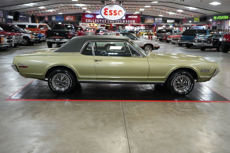 Mercury-Other-1968-Green-Black-9