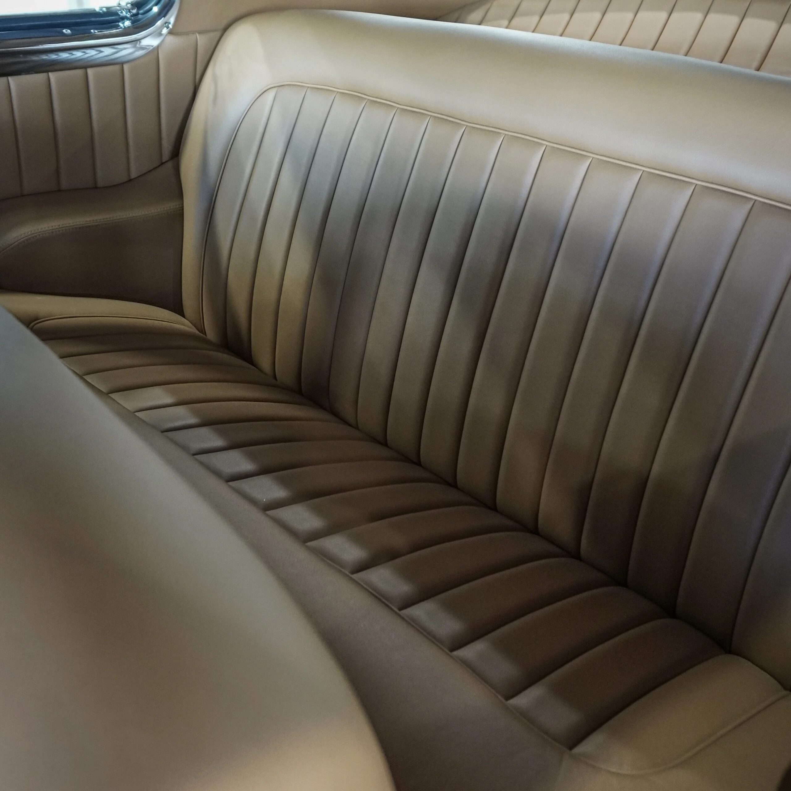 Mercury-Other-mercury-models-1950-Red-Beige-14