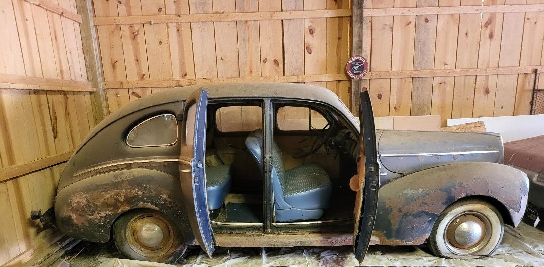 Mercury-Sedan-1940-Sedan-6