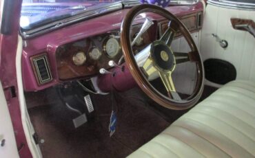 Mercury-convertible-1946-purple-14