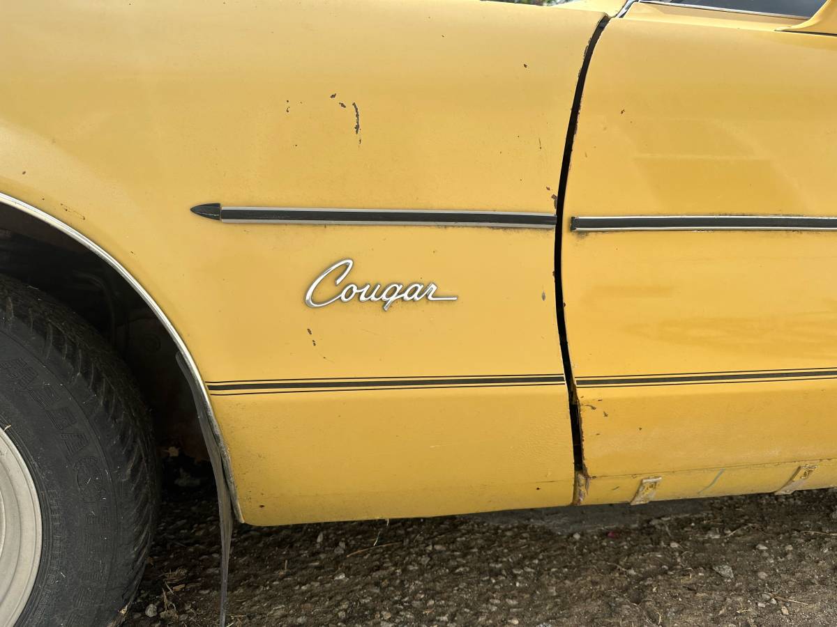 Mercury-cougar-xr-7-convertible-1973-yellow-11