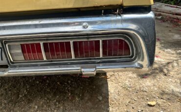 Mercury-cougar-xr-7-convertible-1973-yellow-5