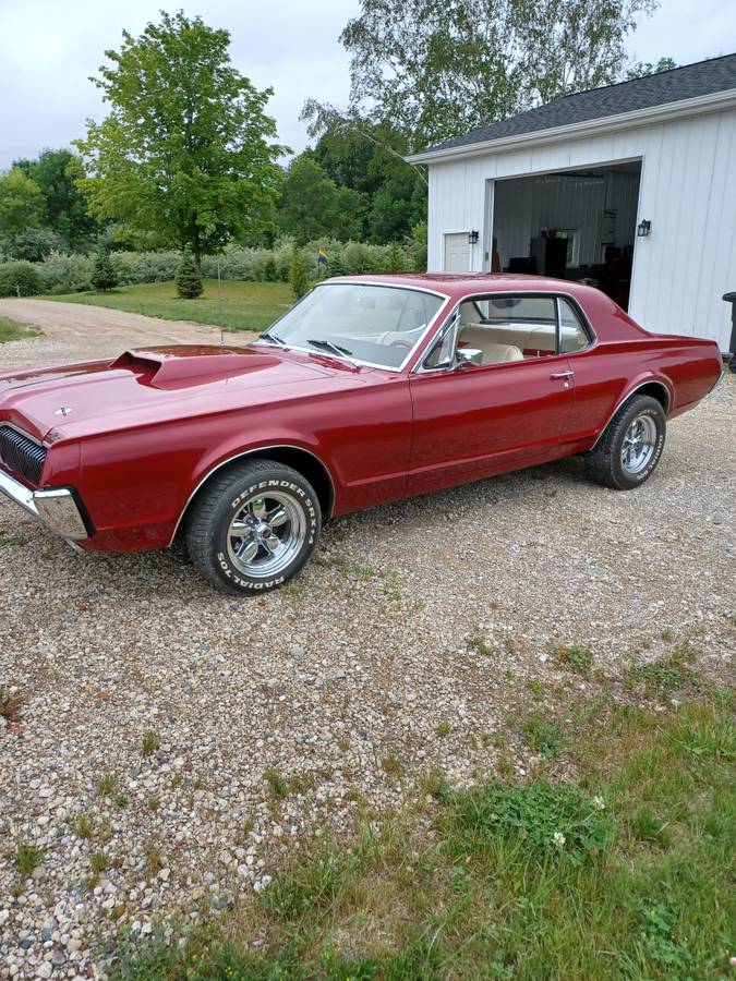 Mercury-cougar-xr7-1967-red-3