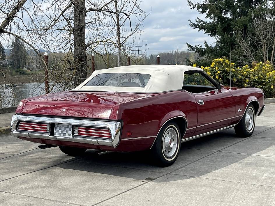 Mercury-cougar-xr7-1972-custom-13