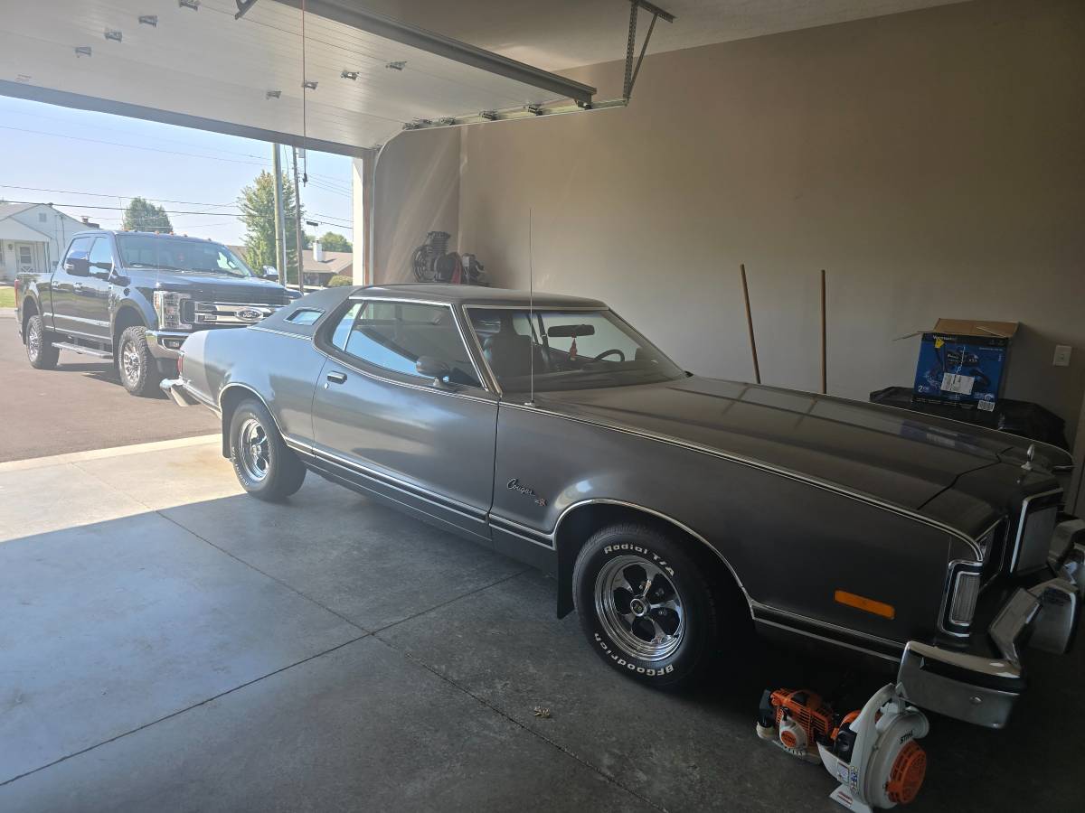 Mercury-cougar-xr7-1974-grey-4