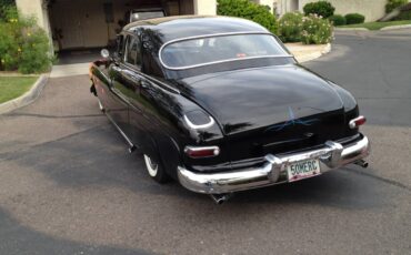 Mercury-deluxe-sedan-1950-black-1