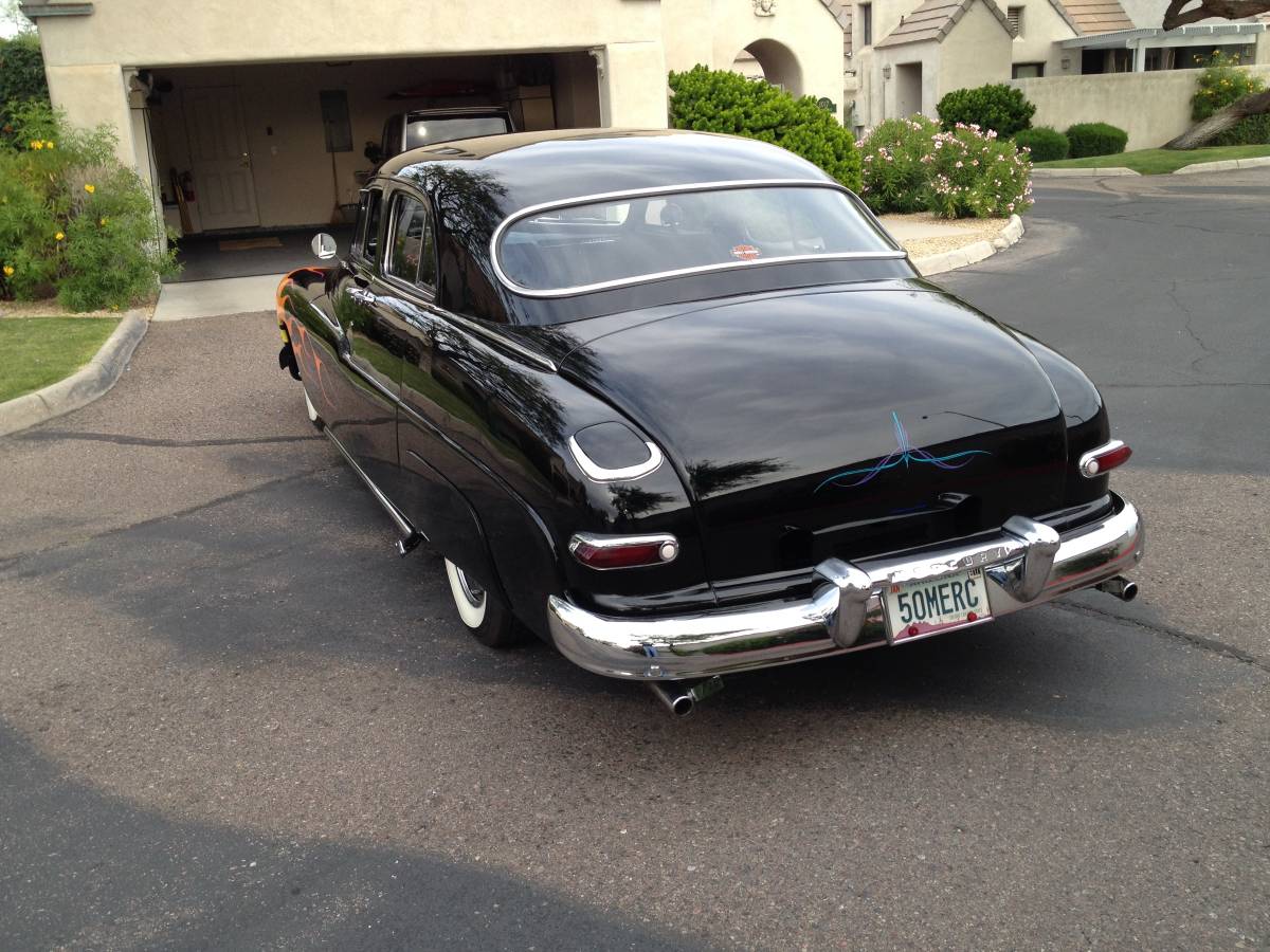 Mercury-deluxe-sedan-1950-black-1