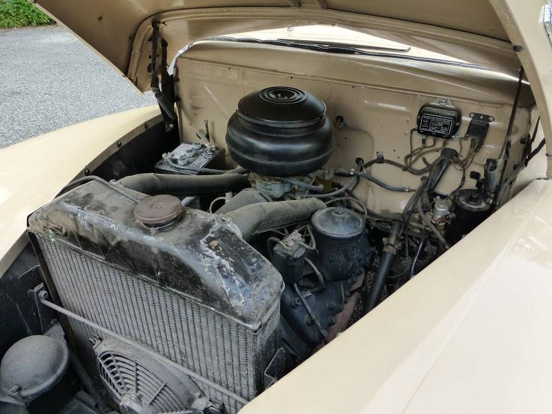 Mercury-eight-1947-brown-15