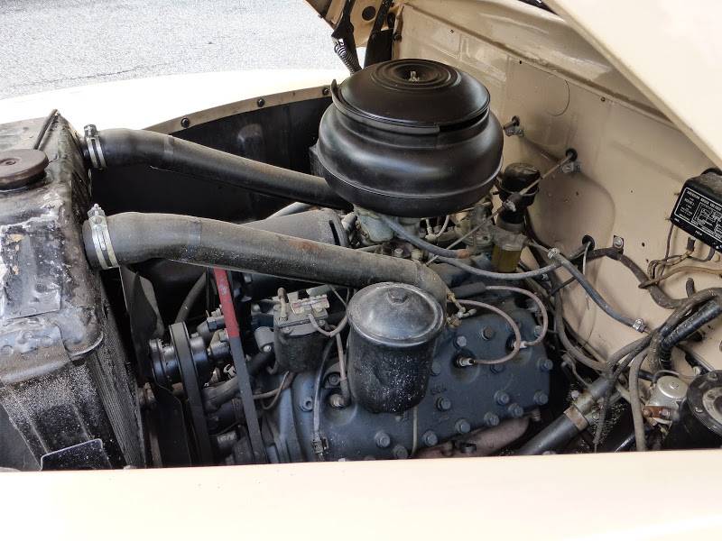 Mercury-eight-1947-brown-16
