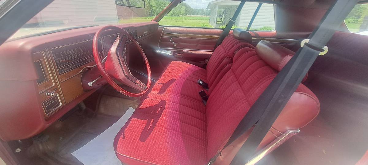 Mercury-grand-marquis-1977-white-3