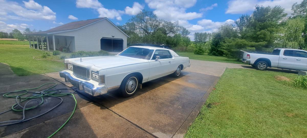 Mercury-grand-marquis-1977-white-5