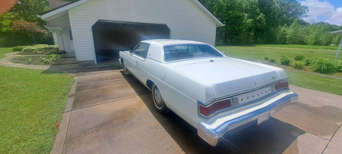 Mercury-grand-marquis-1977-white-7