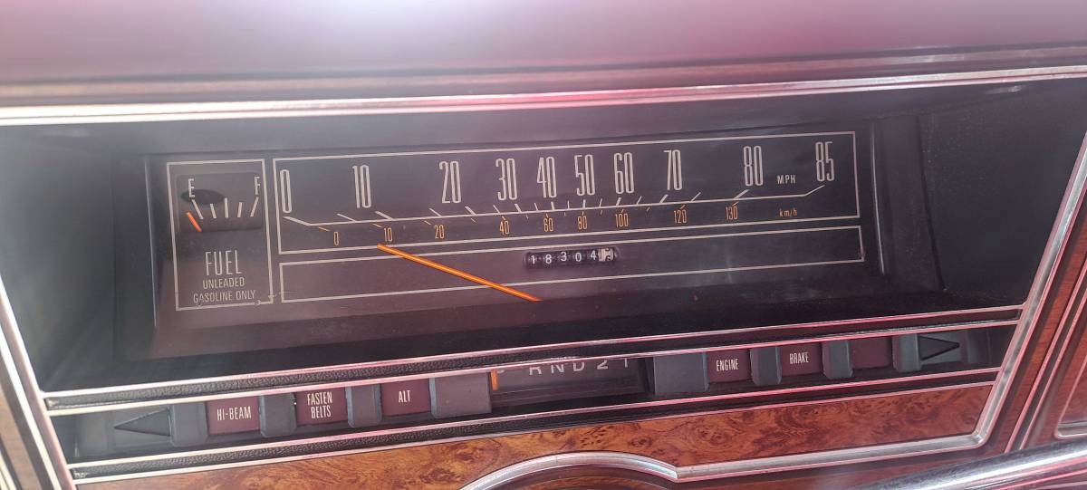 Mercury-grand-marquis-1977-white-8