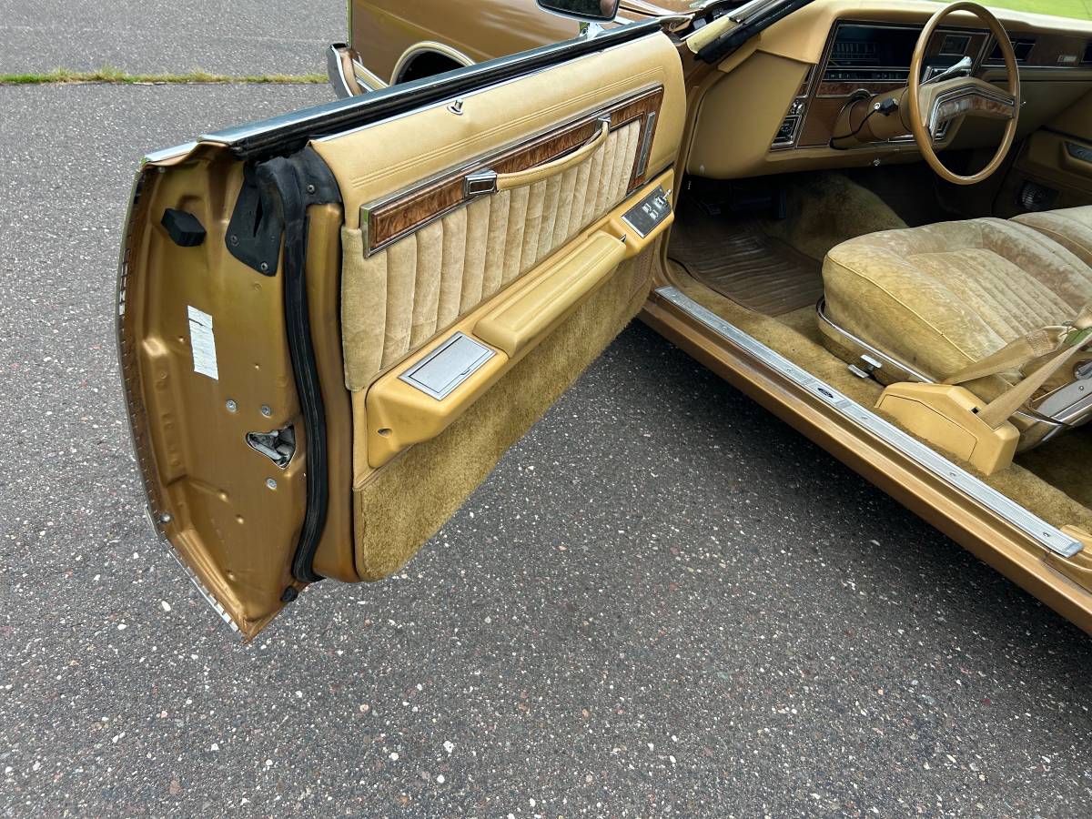 Mercury-grand-marquis-1978-custom-7