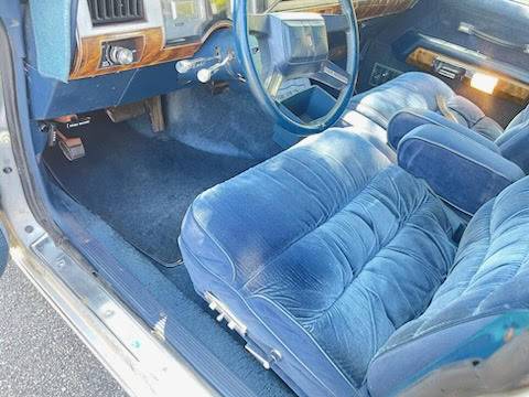 Mercury-grand-marquis-1986-white-4