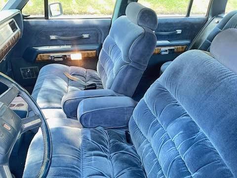 Mercury-grand-marquis-1986-white-6