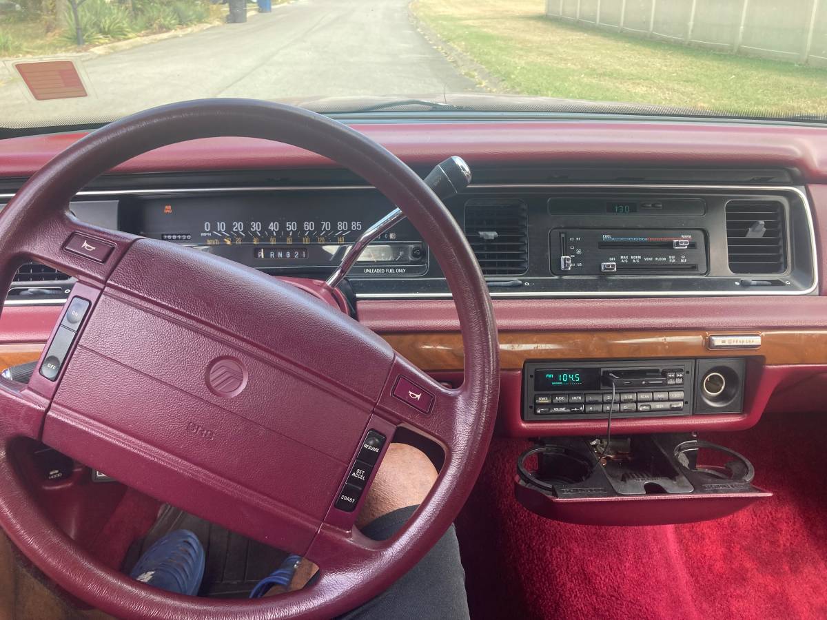 Mercury-grand-marquis-1993-red-5