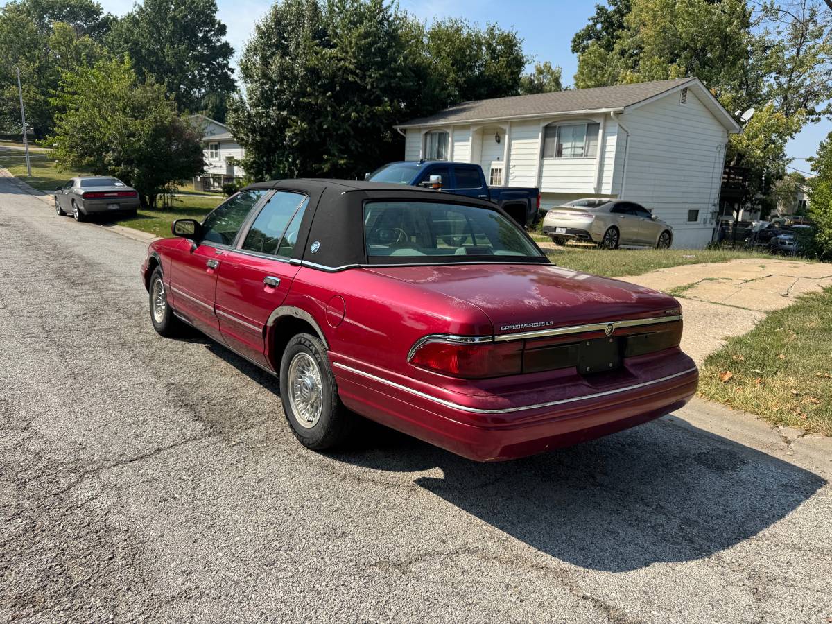 Mercury-grand-marquis-1995-red-10