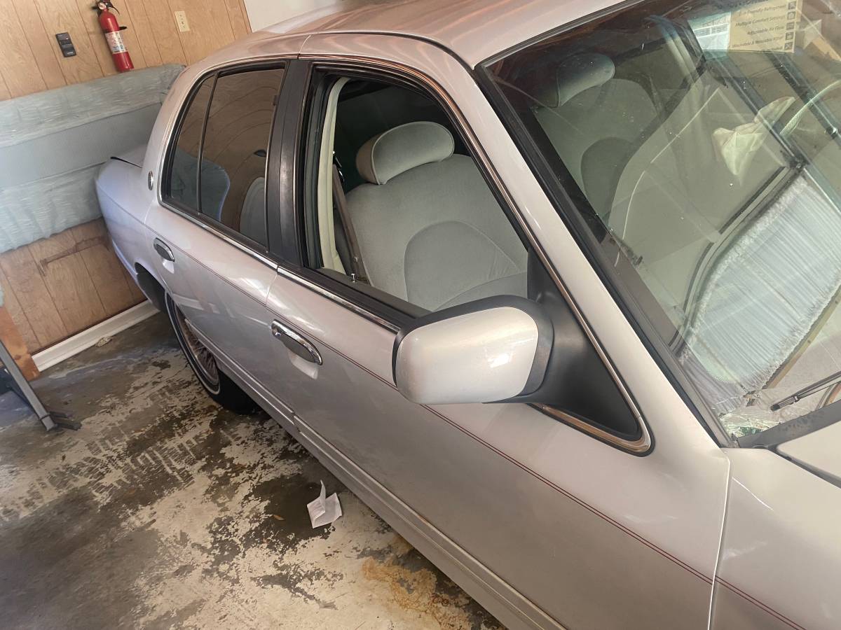 Mercury-grand-marquis-1995-silver-8