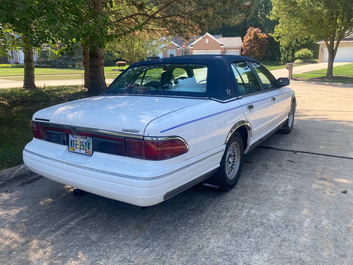 Mercury-grand-marquis-1995-white-3