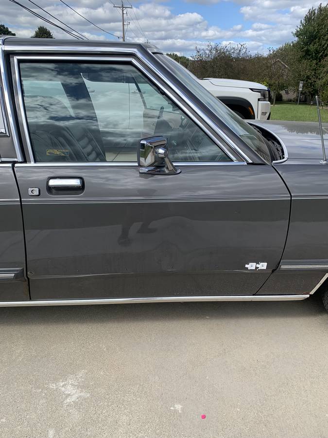Mercury-grand-marquis-ls-1991-grey-3