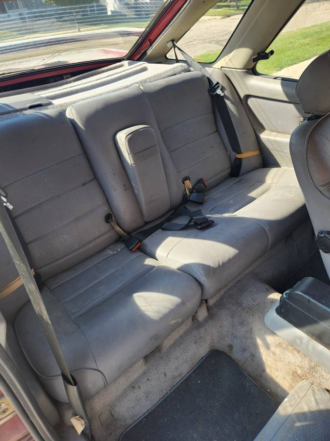 Merkur-xr4ti-1987-red-6