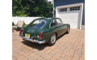 Mg-Cgt-1969-British-Racing-Green-Black-4