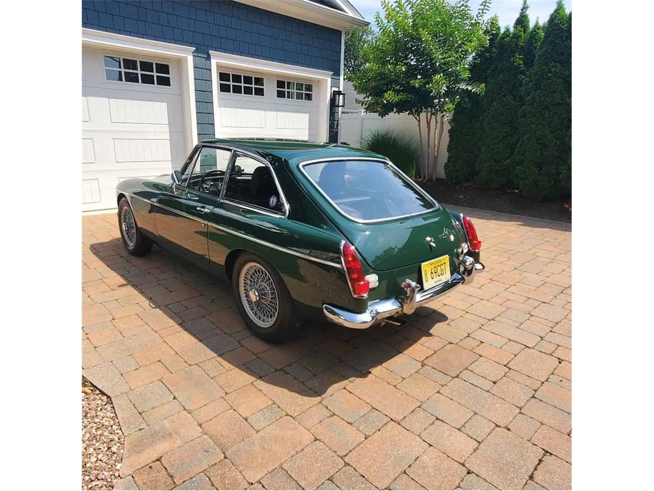 Mg-Cgt-1969-British-Racing-Green-Black-9