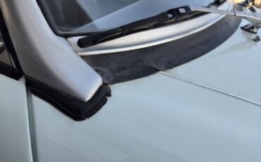 Mg-Mgb-1977-White-Black-3
